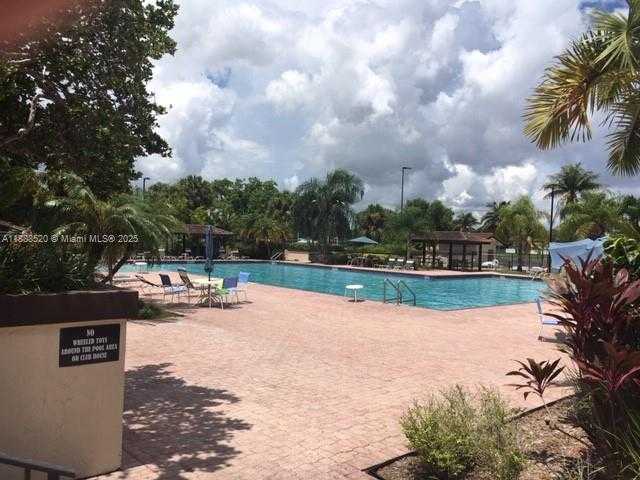 Small Image of 11116 SOUTH WEST 134TH PL, Miami Number 68