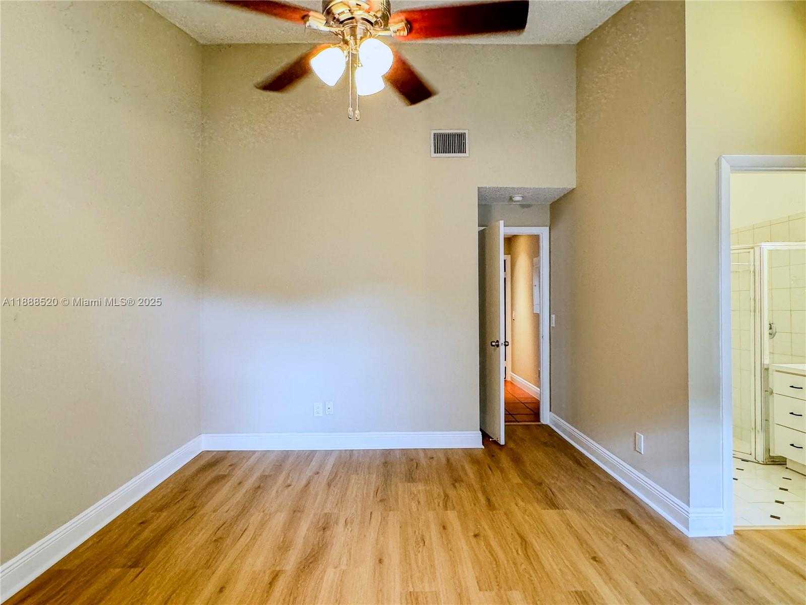 Small Image of 11116 SOUTH WEST 134TH PL, Miami Number 9