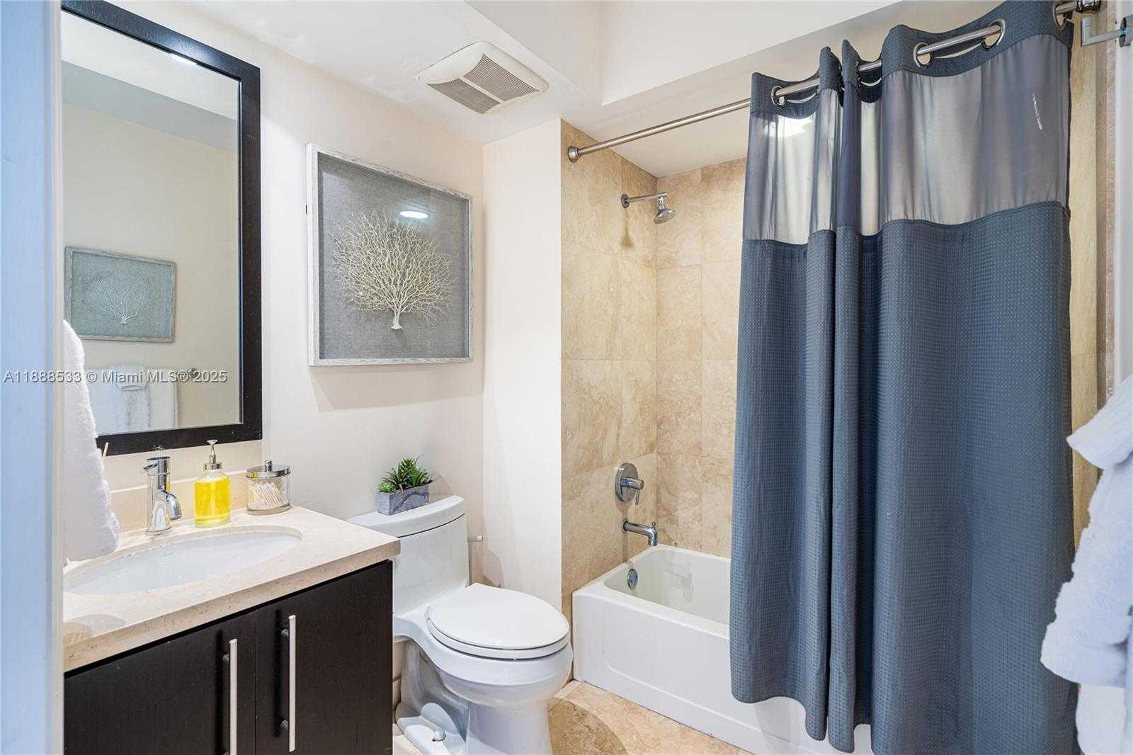 Small Image of 1330 WEST AVE #611, Miami Beach Number 12