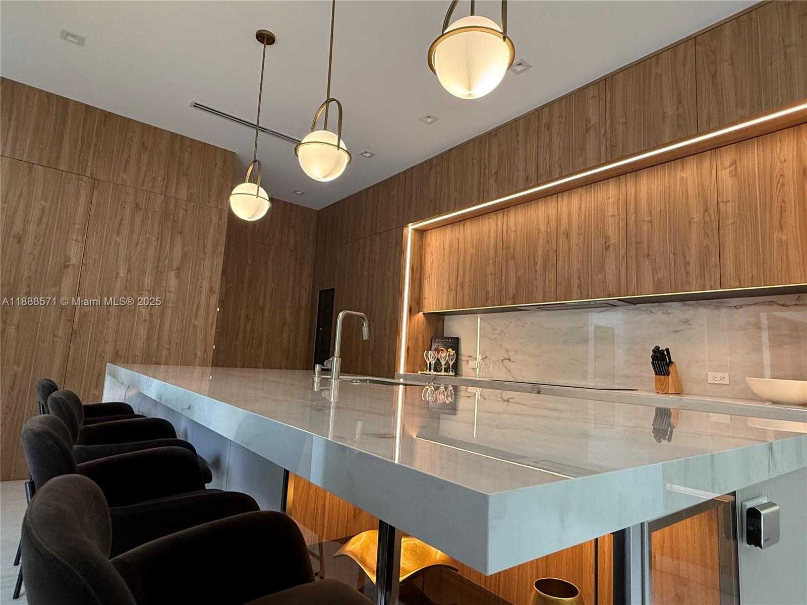 Small Image of 1515 URBINO AVE, Coral Gables Number 6