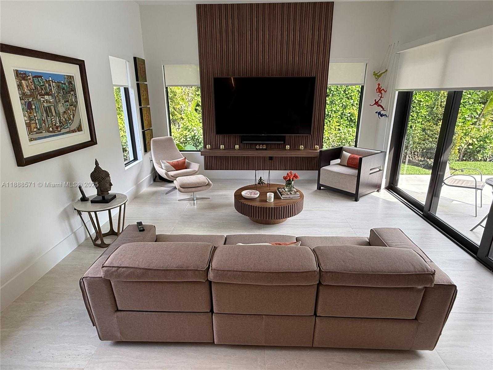 Small Image of 1515 URBINO AVE, Coral Gables Number 9
