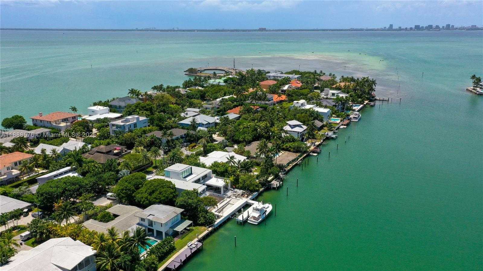 Small Image of 621 NORTH MASHTA DRIVE, Key Biscayne Number 16