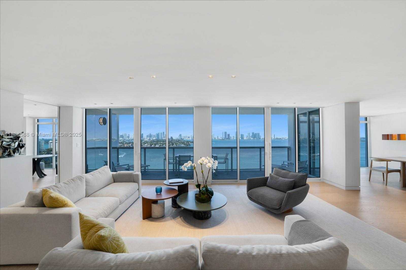 Small Image of 1900 SUNSET HARBOUR DR 2102/4 DR #2102/04/06, Miami Beach Number 10
