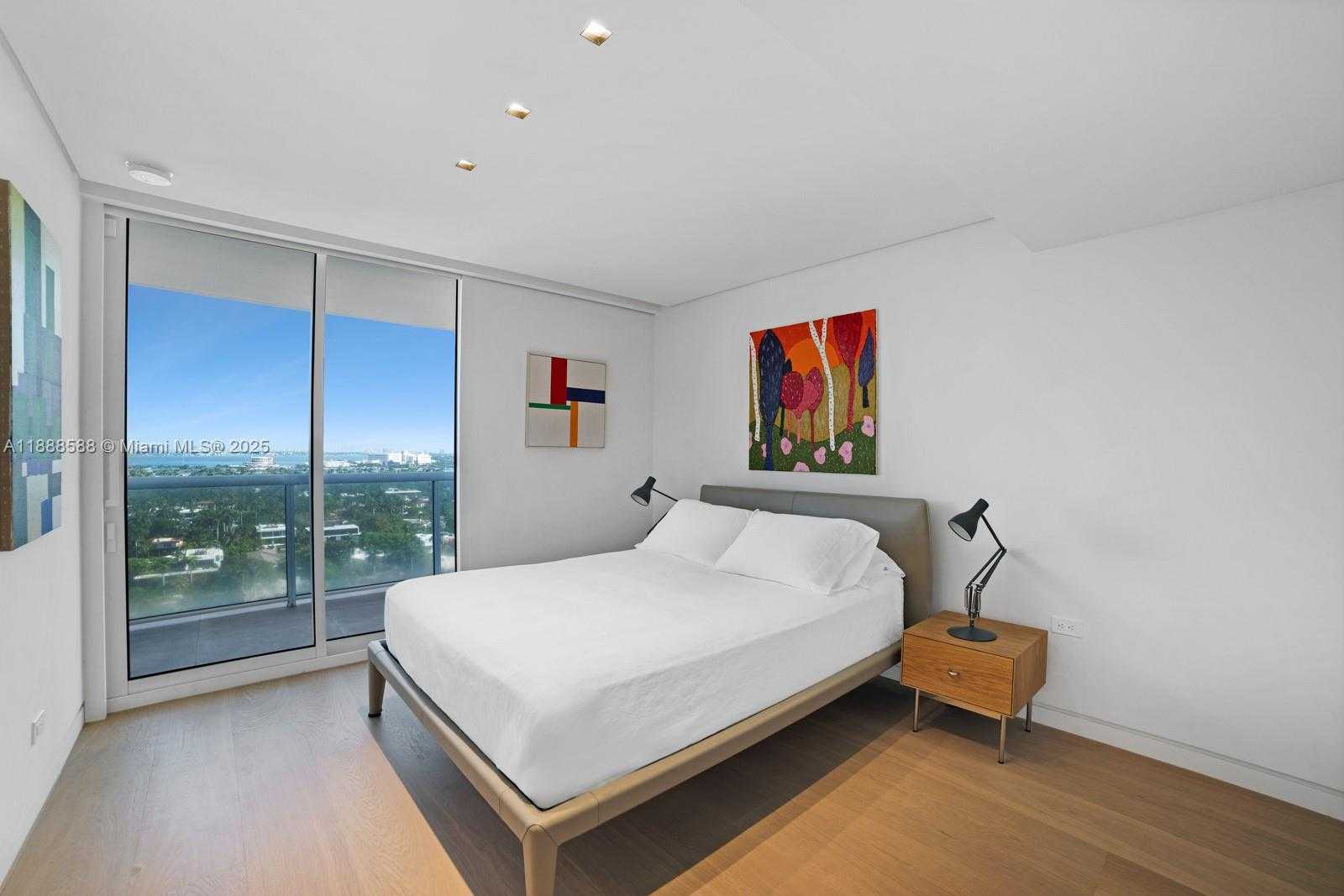 Small Image of 1900 SUNSET HARBOUR DR 2102/4 DR #2102/04/06, Miami Beach Number 18