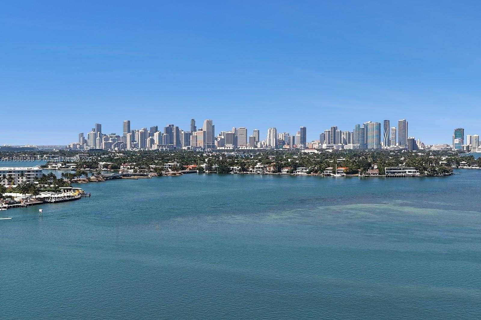 Small Image of 1900 SUNSET HARBOUR DR 2102/4 DR #2102/04/06, Miami Beach Number 26