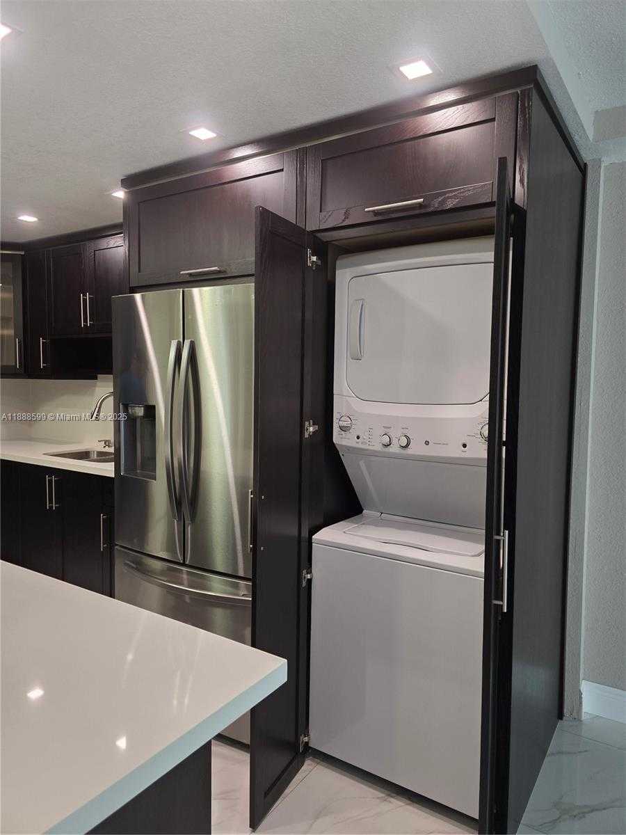 Small Image of 1800 NORTH WEST 24 AVE #1019, Miami Number 31