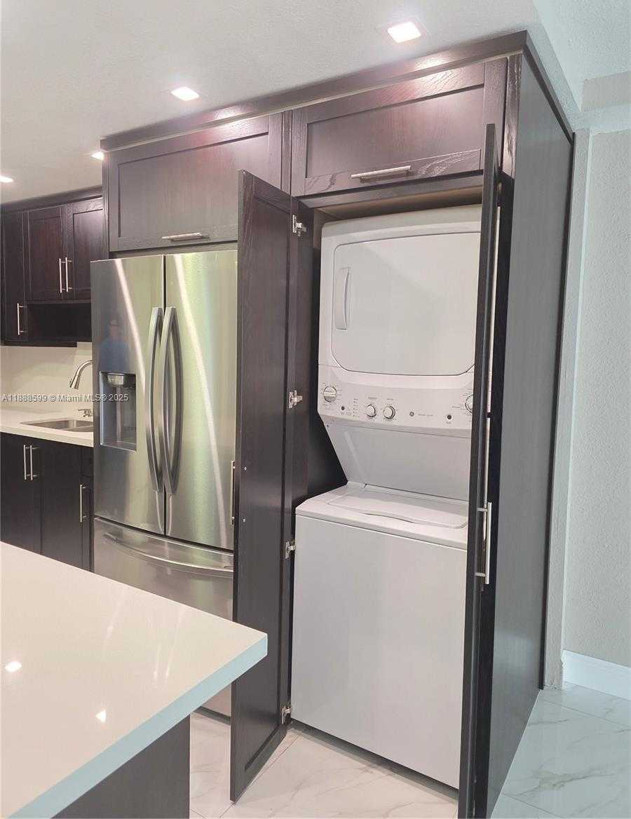 Small Image of 1800 NORTH WEST 24 AVE #1019, Miami Number 33