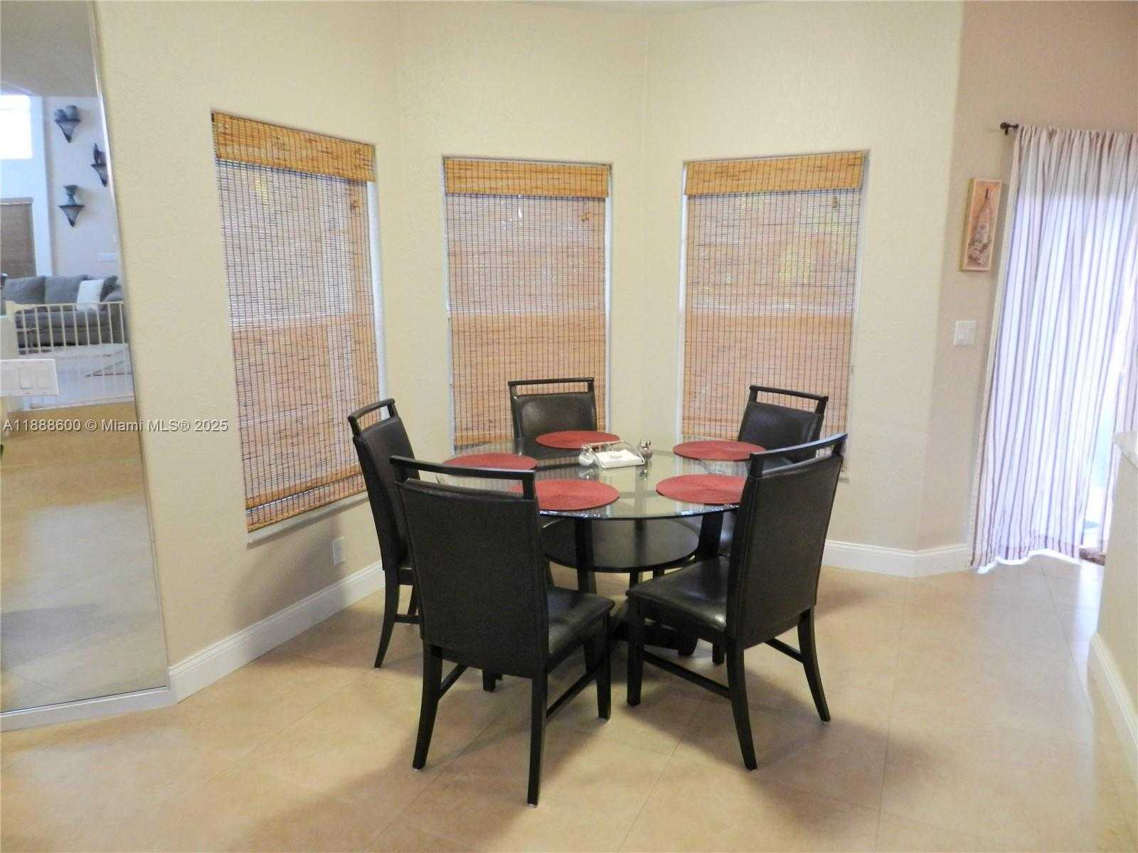 Small Image of 210 LA COSTA CT, Weston Number 10