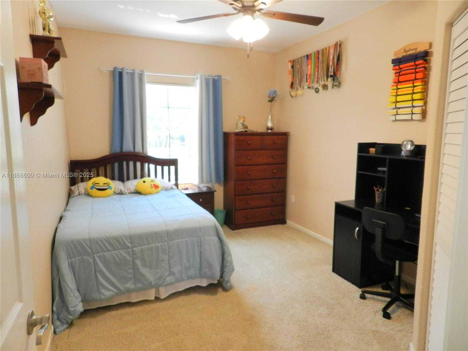 Small Image of 210 LA COSTA CT, Weston Number 27