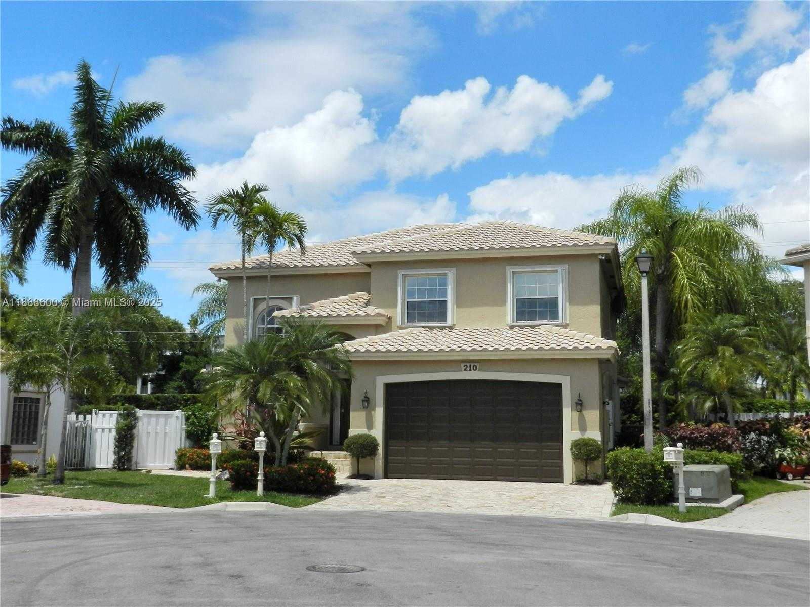 Small Image of 210 LA COSTA CT, Weston Number 37