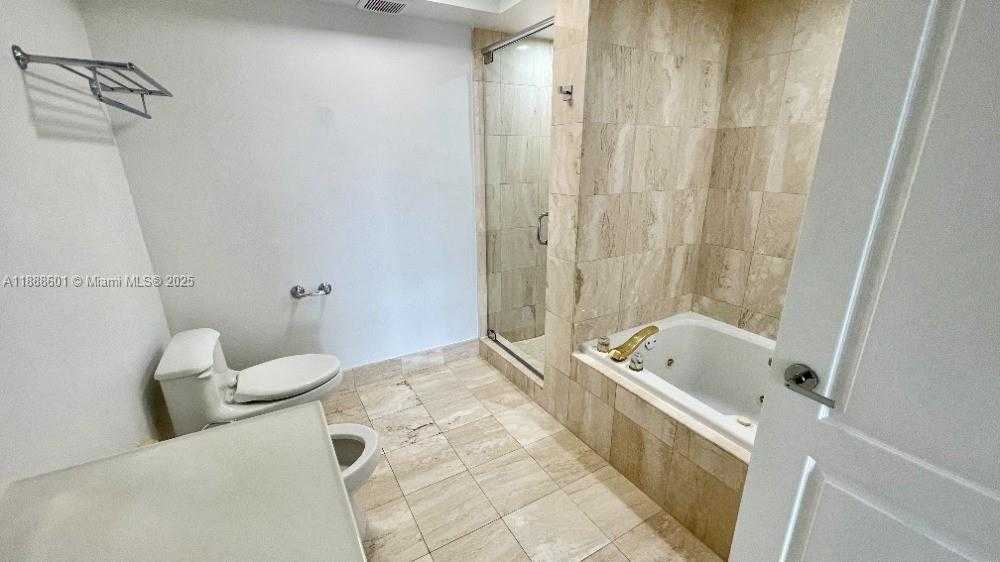 Small Image of 1800 SUNSET HARBOUR DR #809, Miami Beach Number 10