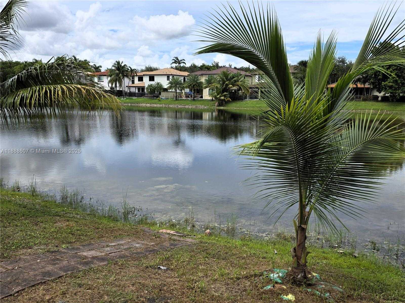 Small Image of 14843 SOUTH WEST 24TH ST, Miami Number 25