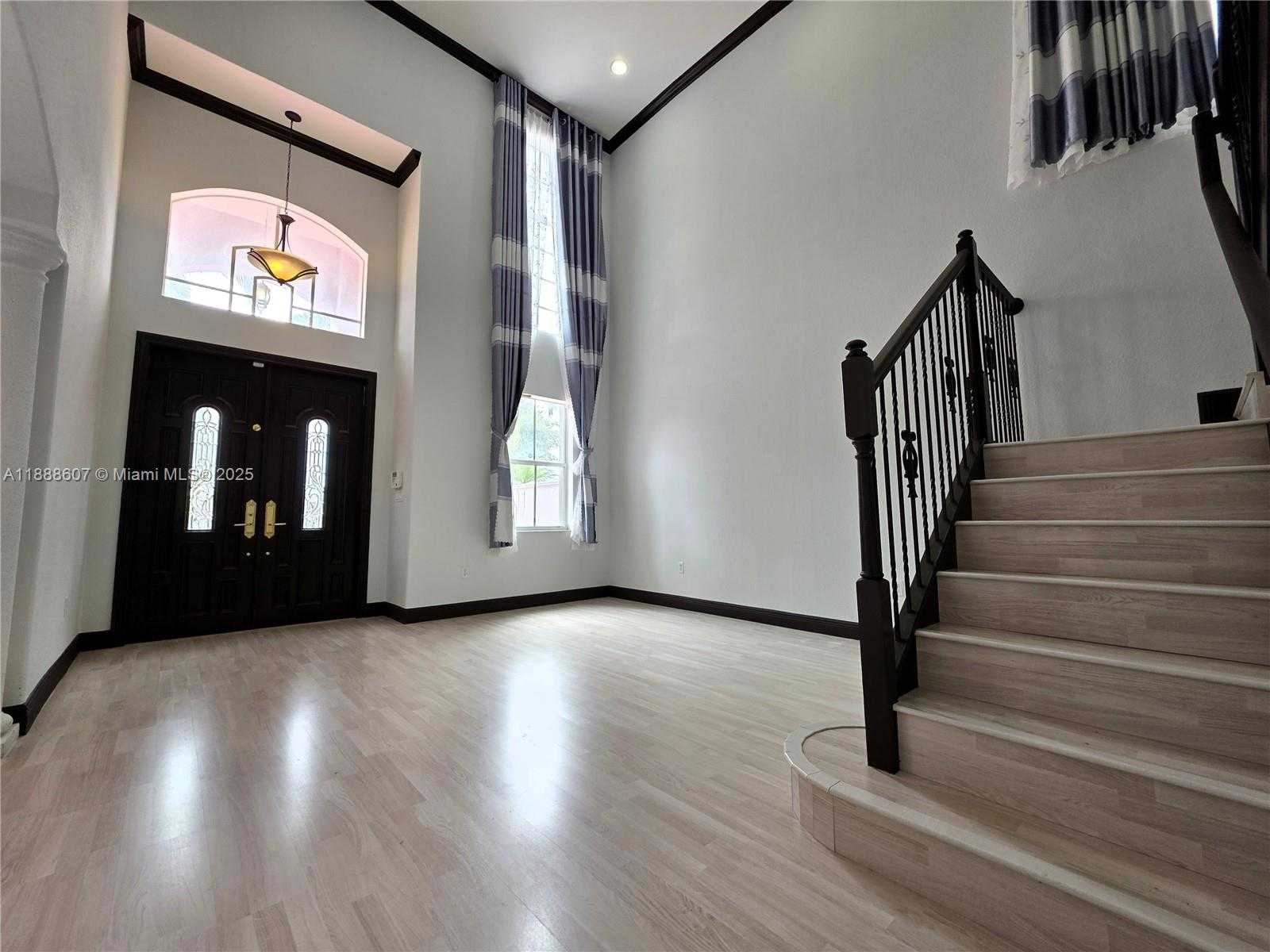 Small Image of 14843 SOUTH WEST 24TH ST, Miami Number 4
