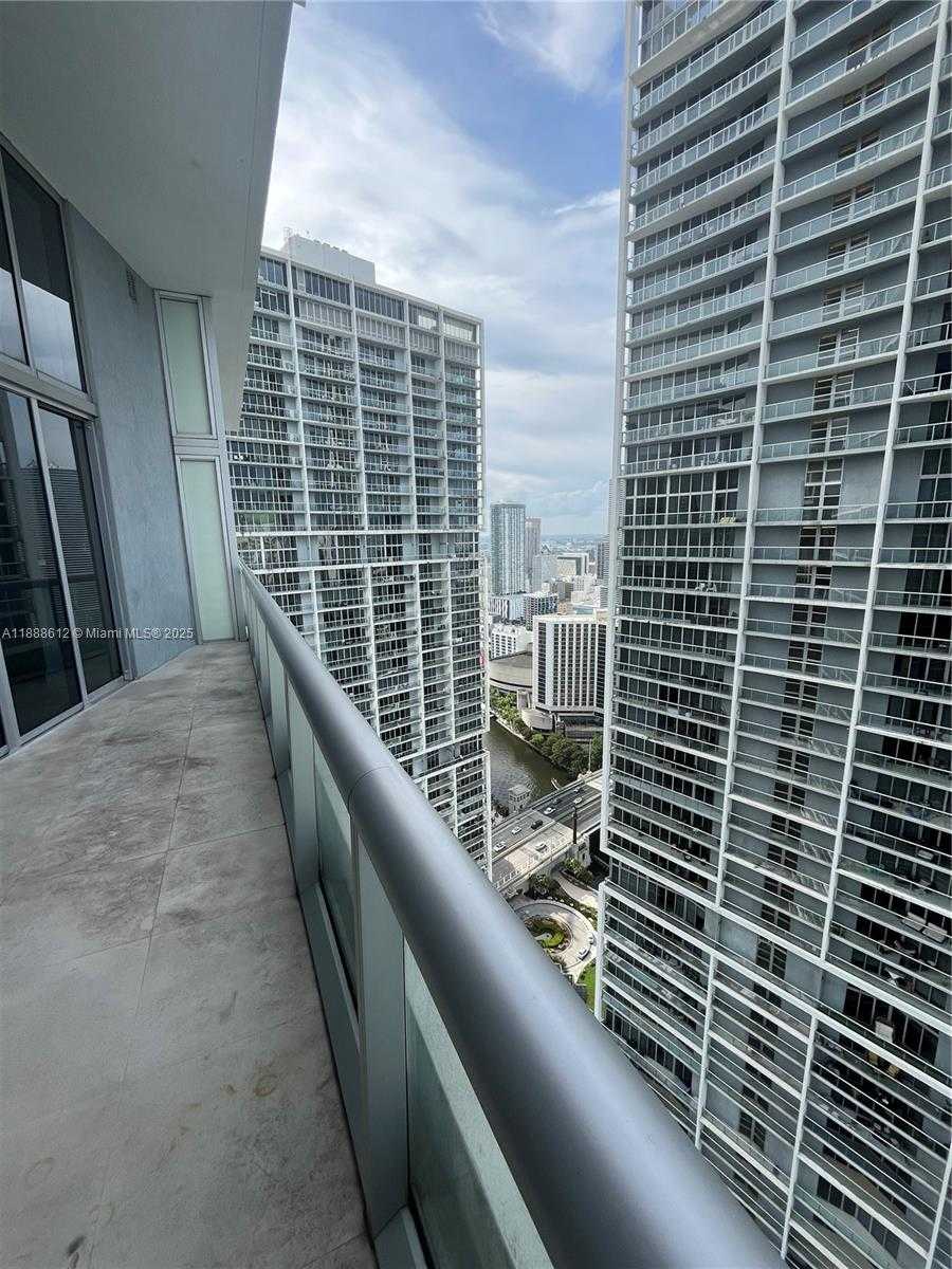 Small Image of 495 BRICKELL AVE #4106, Miami Number 11