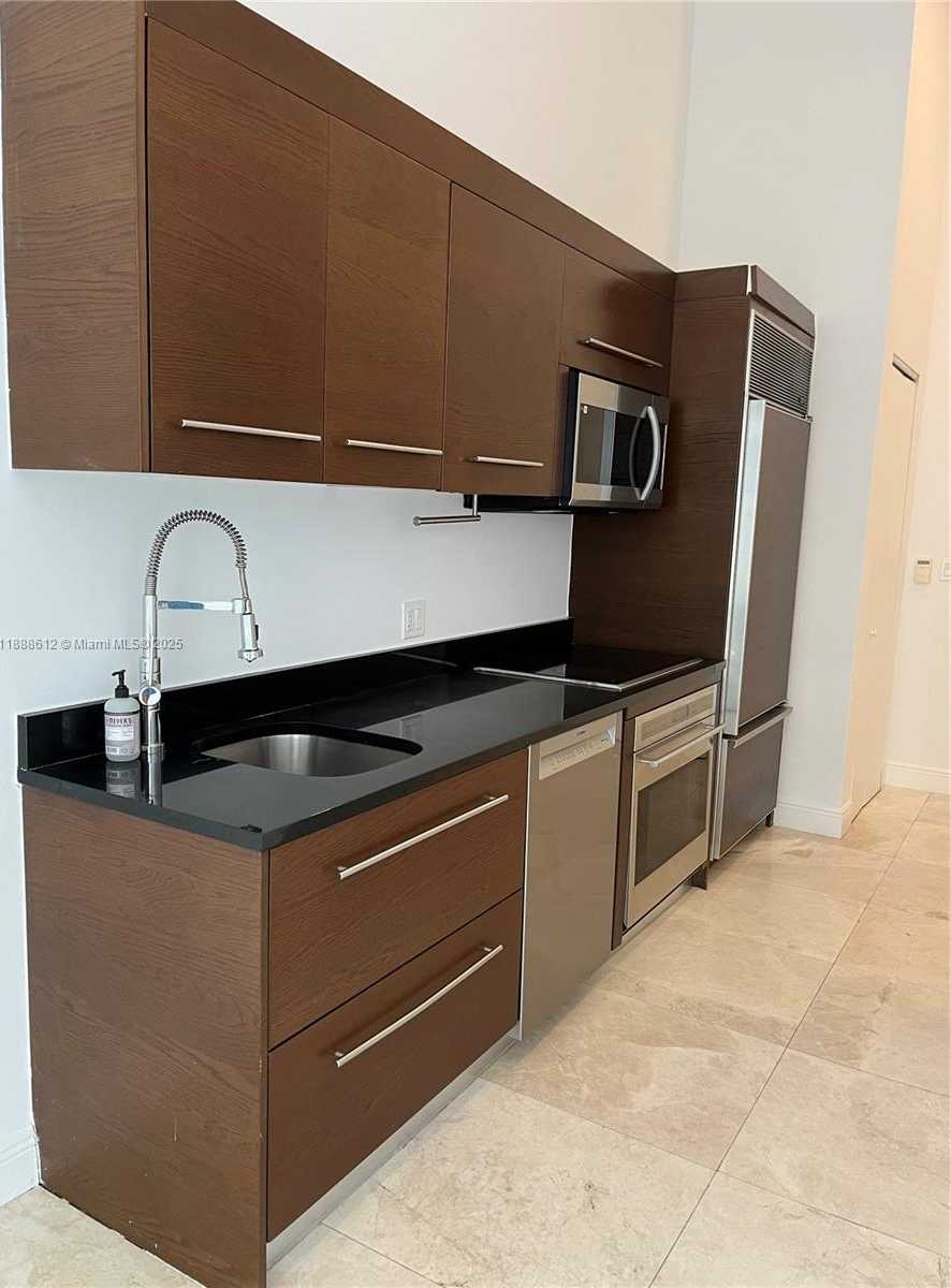 Small Image of 495 BRICKELL AVE #4106, Miami Number 3