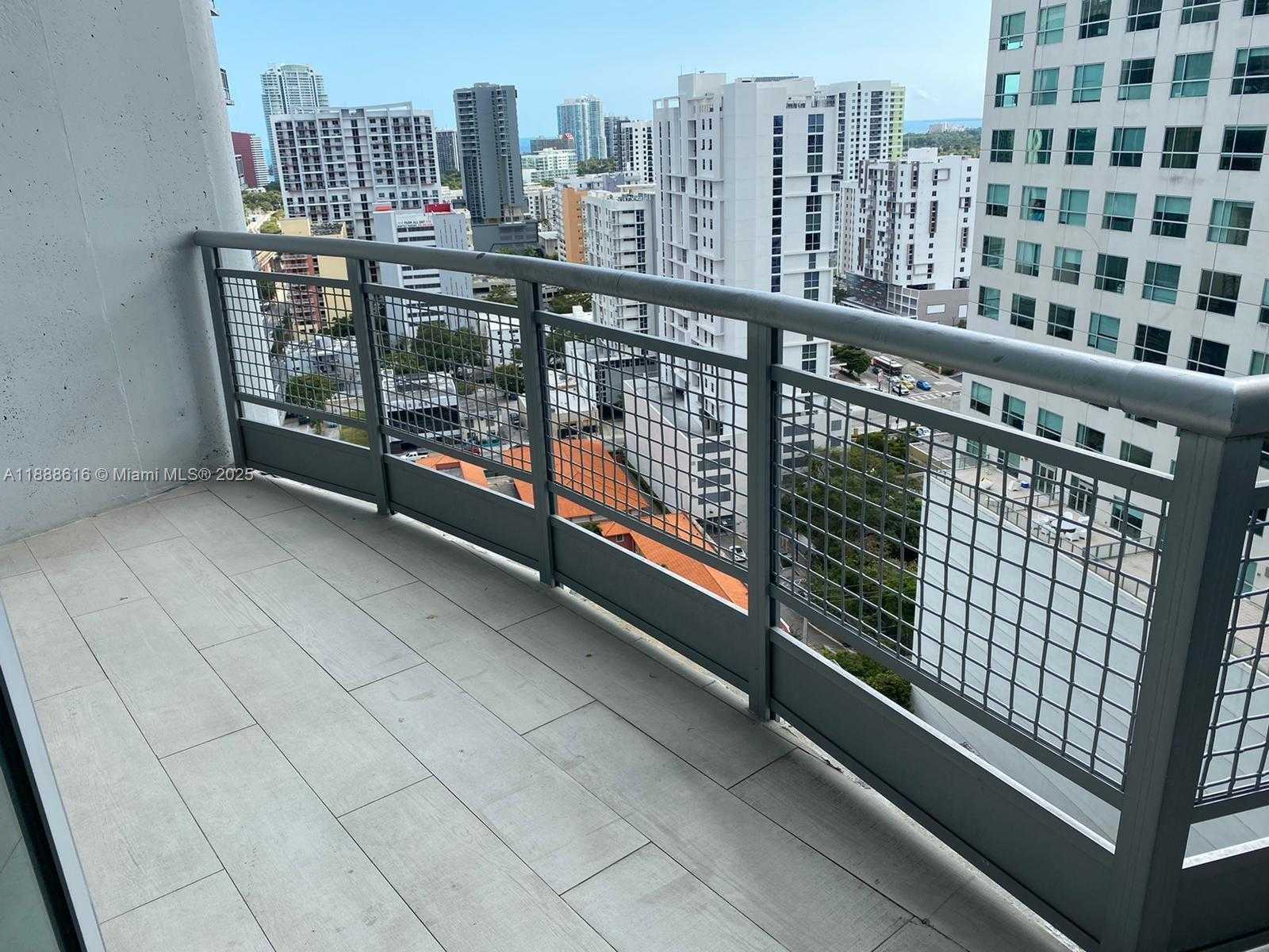Small Image of 690 SOUTH WEST 1ST CT #2327, Miami Number 25