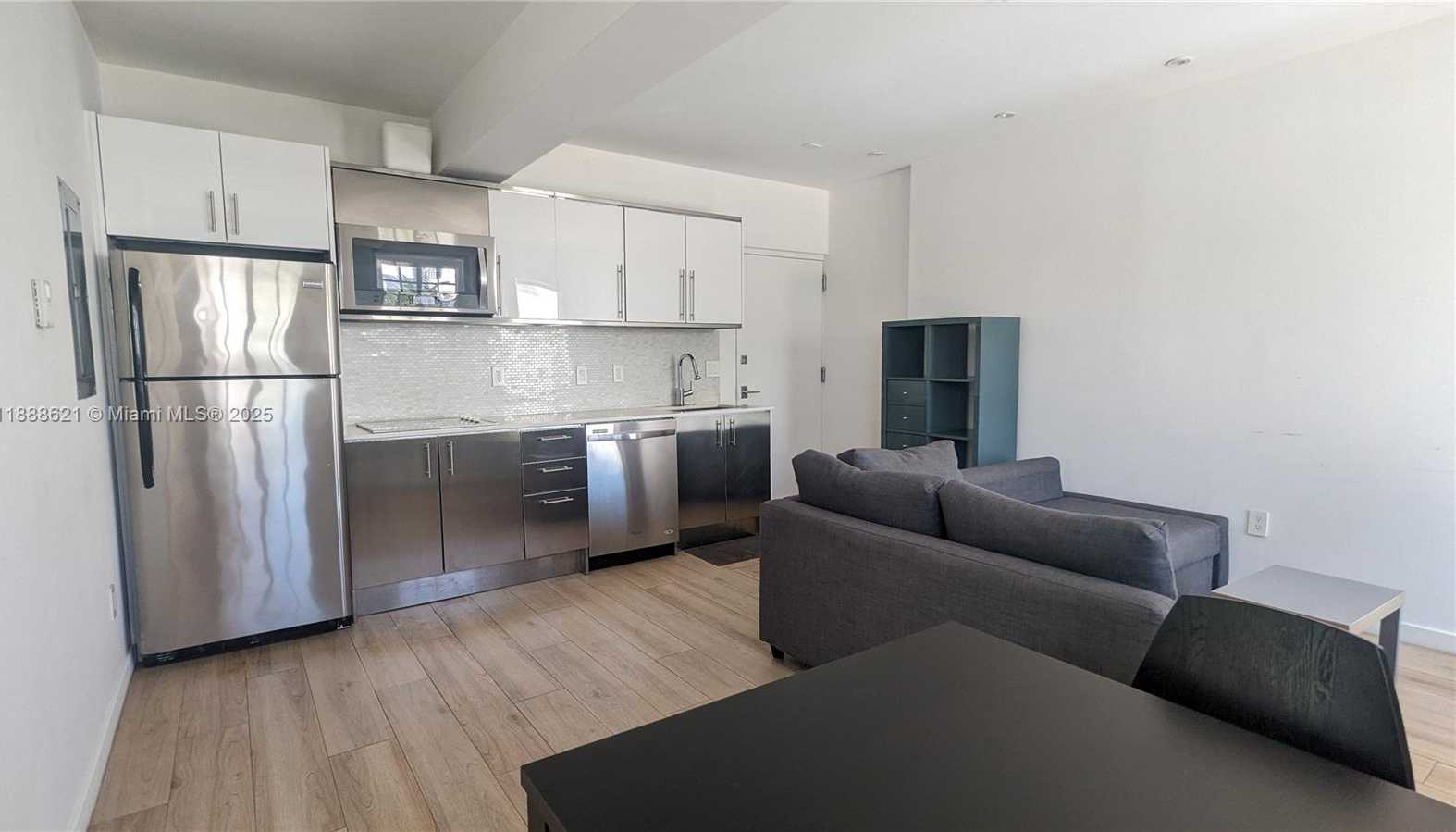 Small Image of 700 16TH ST #202, Miami Beach Number 4