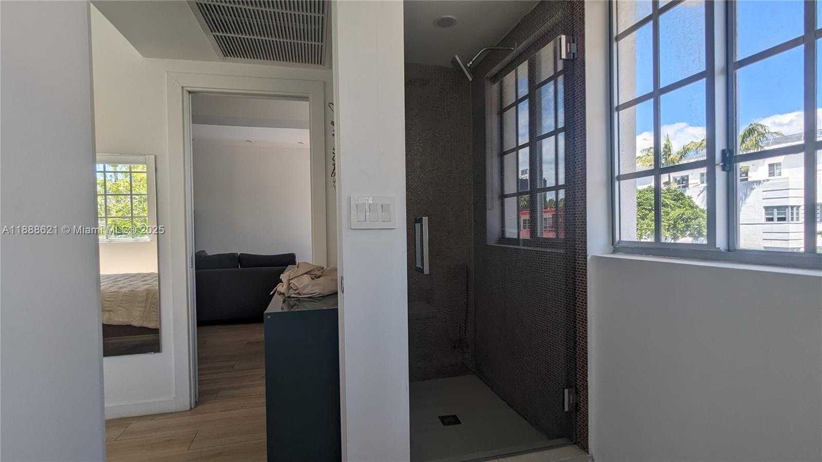 Small Image of 700 16TH ST #202, Miami Beach Number 8