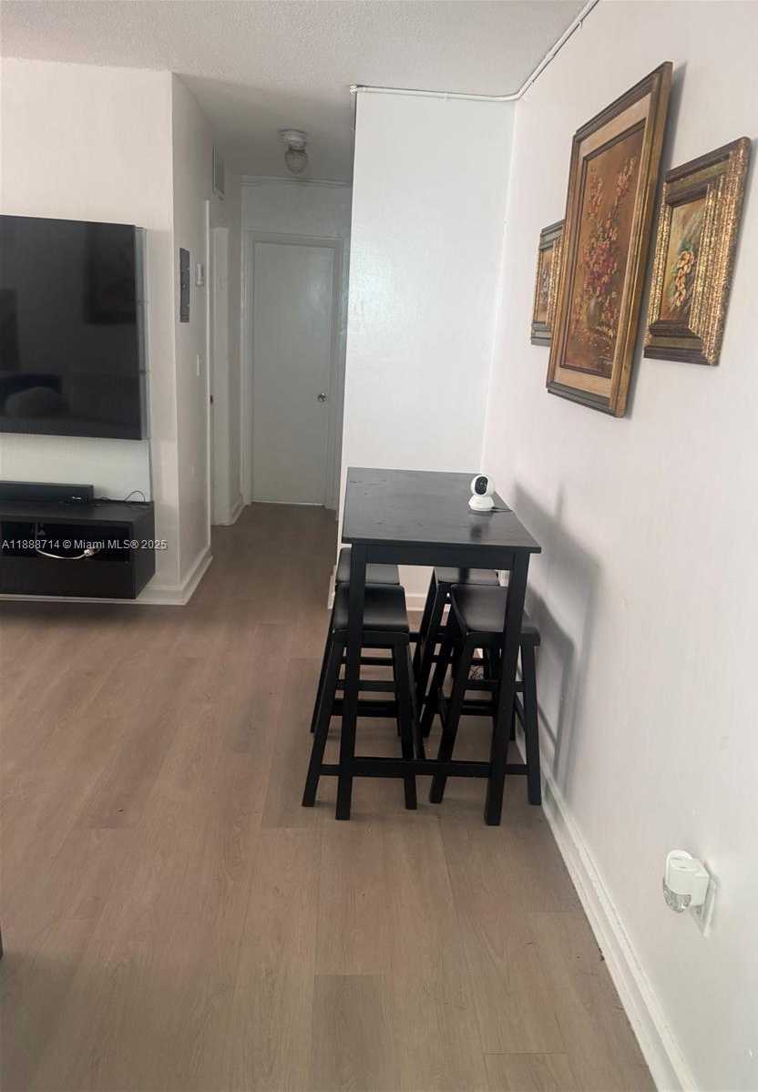 Small Image of 713 COLLINS AVE #31, Miami Beach Number 6