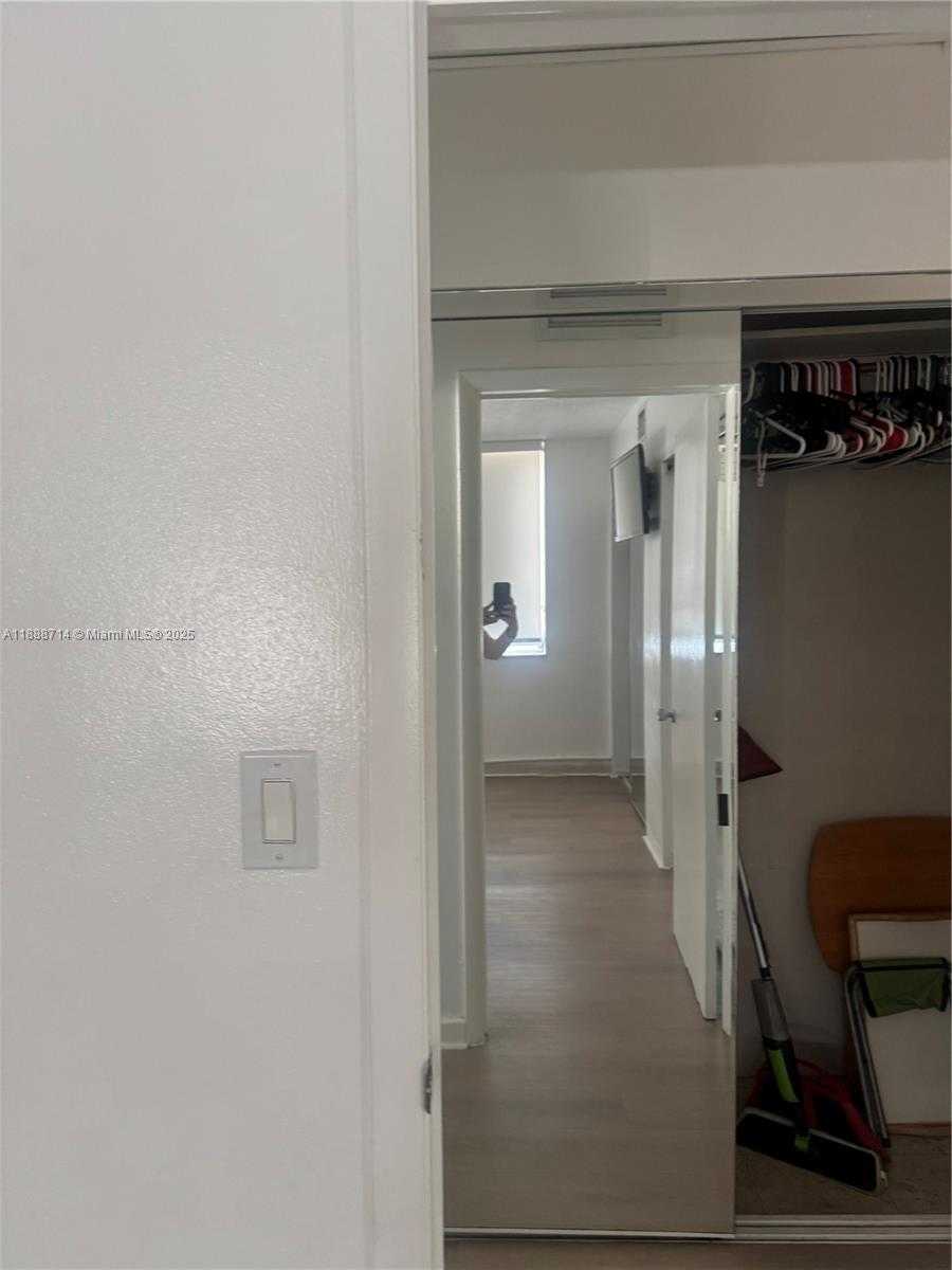 Small Image of 713 COLLINS AVE #31, Miami Beach Number 9