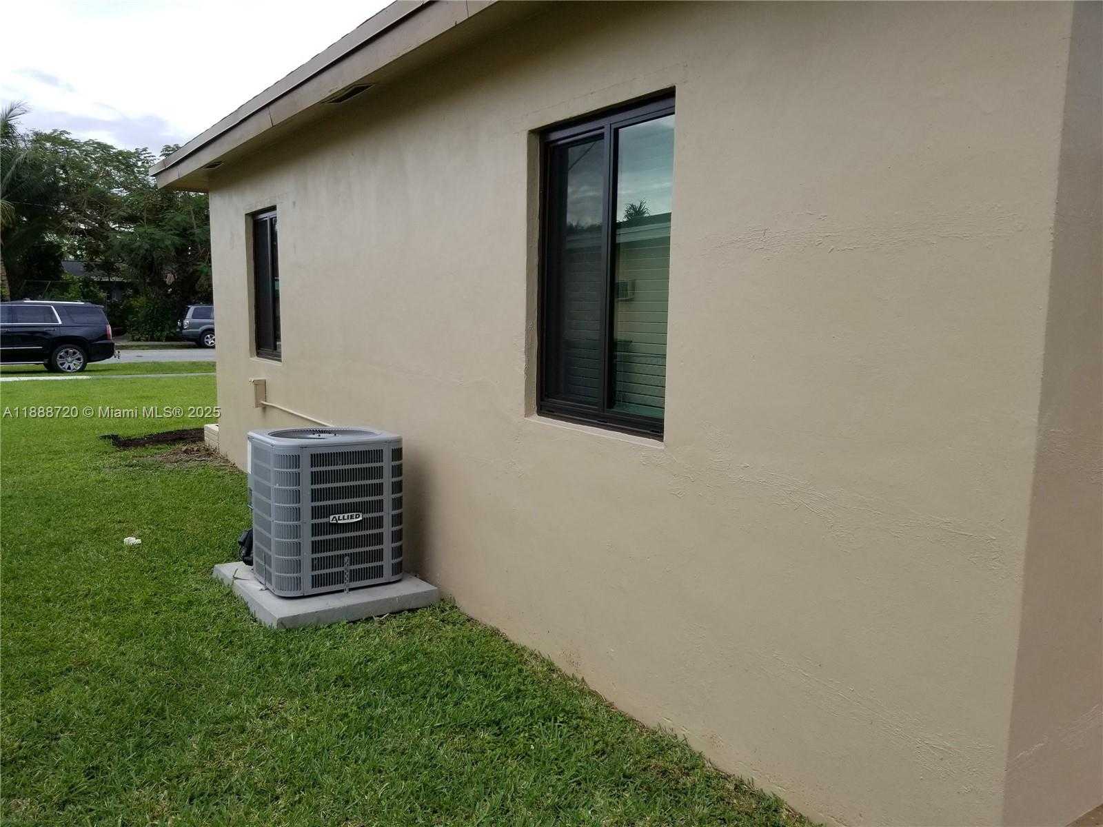 Small Image of 949 NORTH WEST 10TH ST, Homestead Number 20