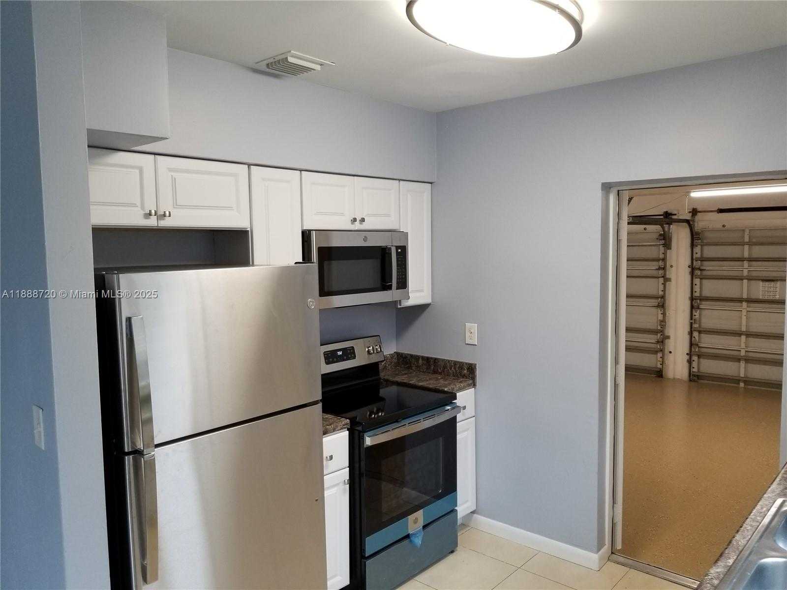 Small Image of 949 NORTH WEST 10TH ST, Homestead Number 6