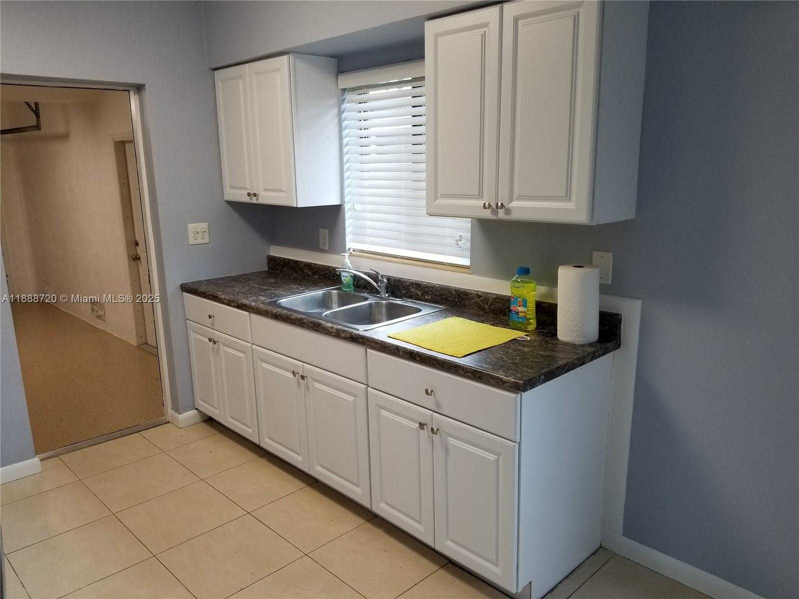 Small Image of 949 NORTH WEST 10TH ST, Homestead Number 7