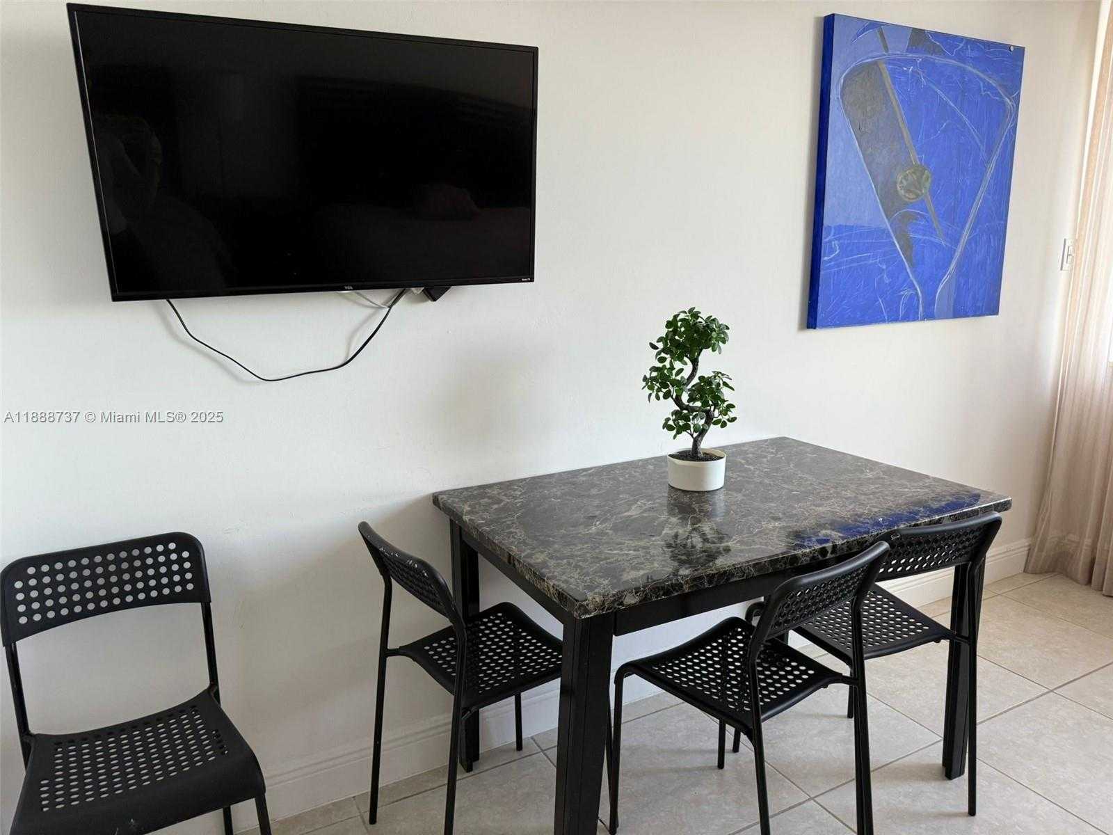 Small Image of 19201 COLLINS AVE #841, Sunny Isles Beach Number 3