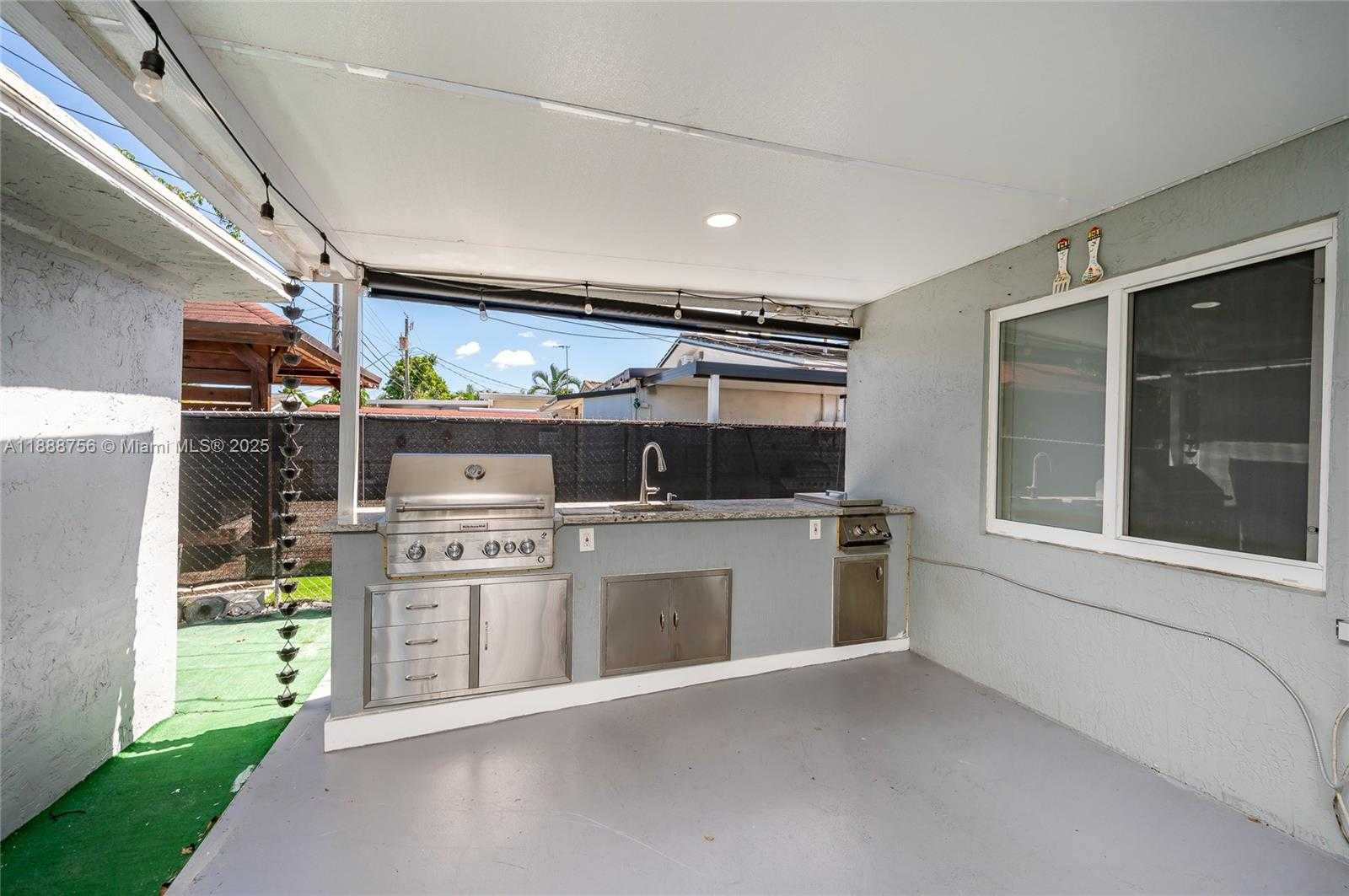 Small Image of 11981 SOUTH WEST 7TH ST, Miami Number 25