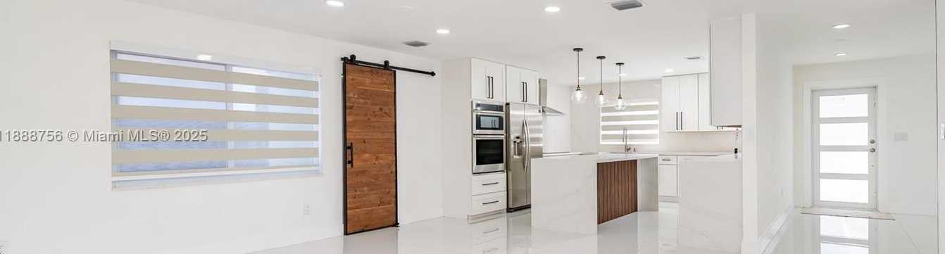 Small Image of 11981 SOUTH WEST 7TH ST, Miami Number 7