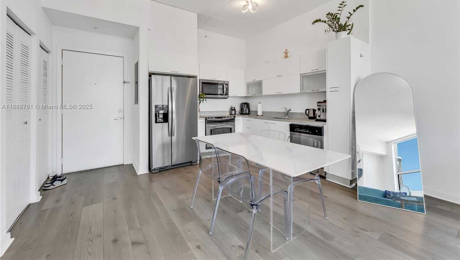 Small Image of 133 NORTH EAST 2ND AVE #917, Miami Number 4