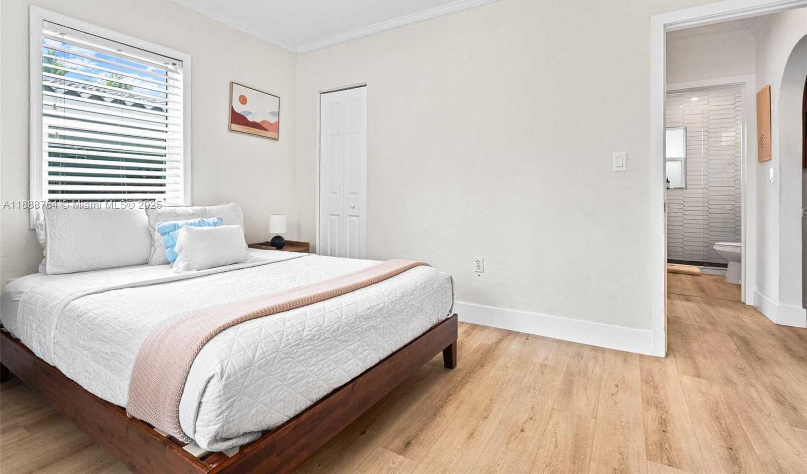 Small Image of 1636 ARTHUR ST, Hollywood Number 13