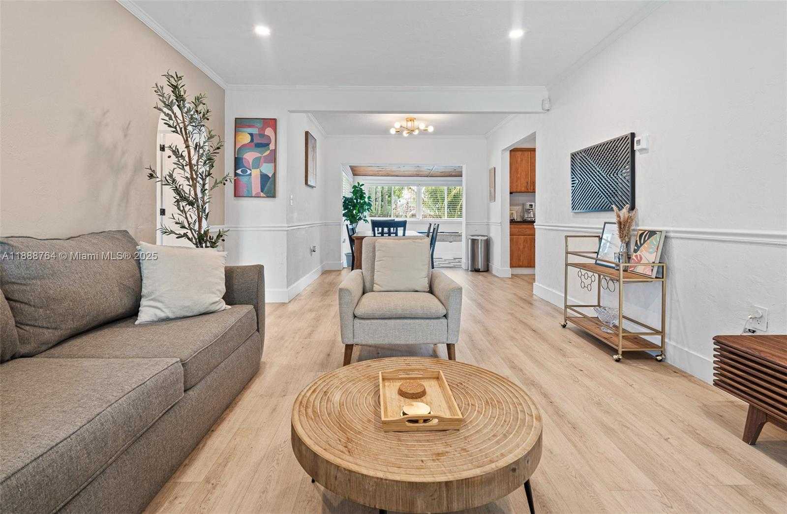 Small Image of 1636 ARTHUR ST, Hollywood Number 19