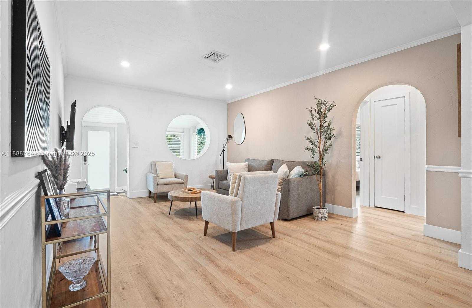 Small Image of 1636 ARTHUR ST, Hollywood Number 28