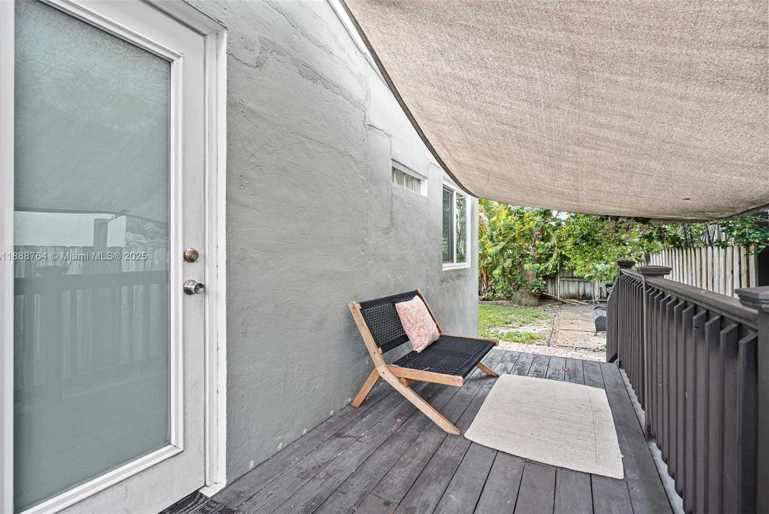 Small Image of 1636 ARTHUR ST, Hollywood Number 30