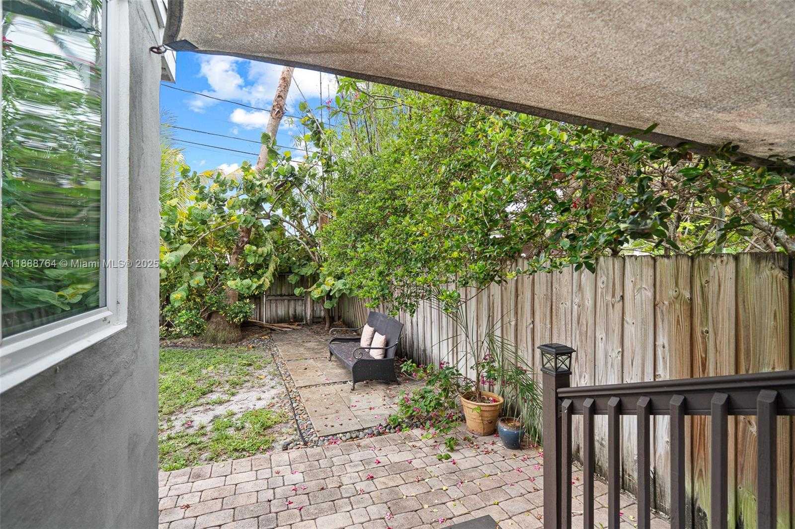Small Image of 1636 ARTHUR ST, Hollywood Number 31