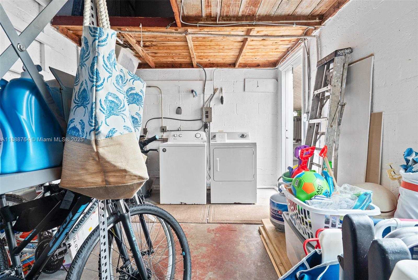 Small Image of 1636 ARTHUR ST, Hollywood Number 34