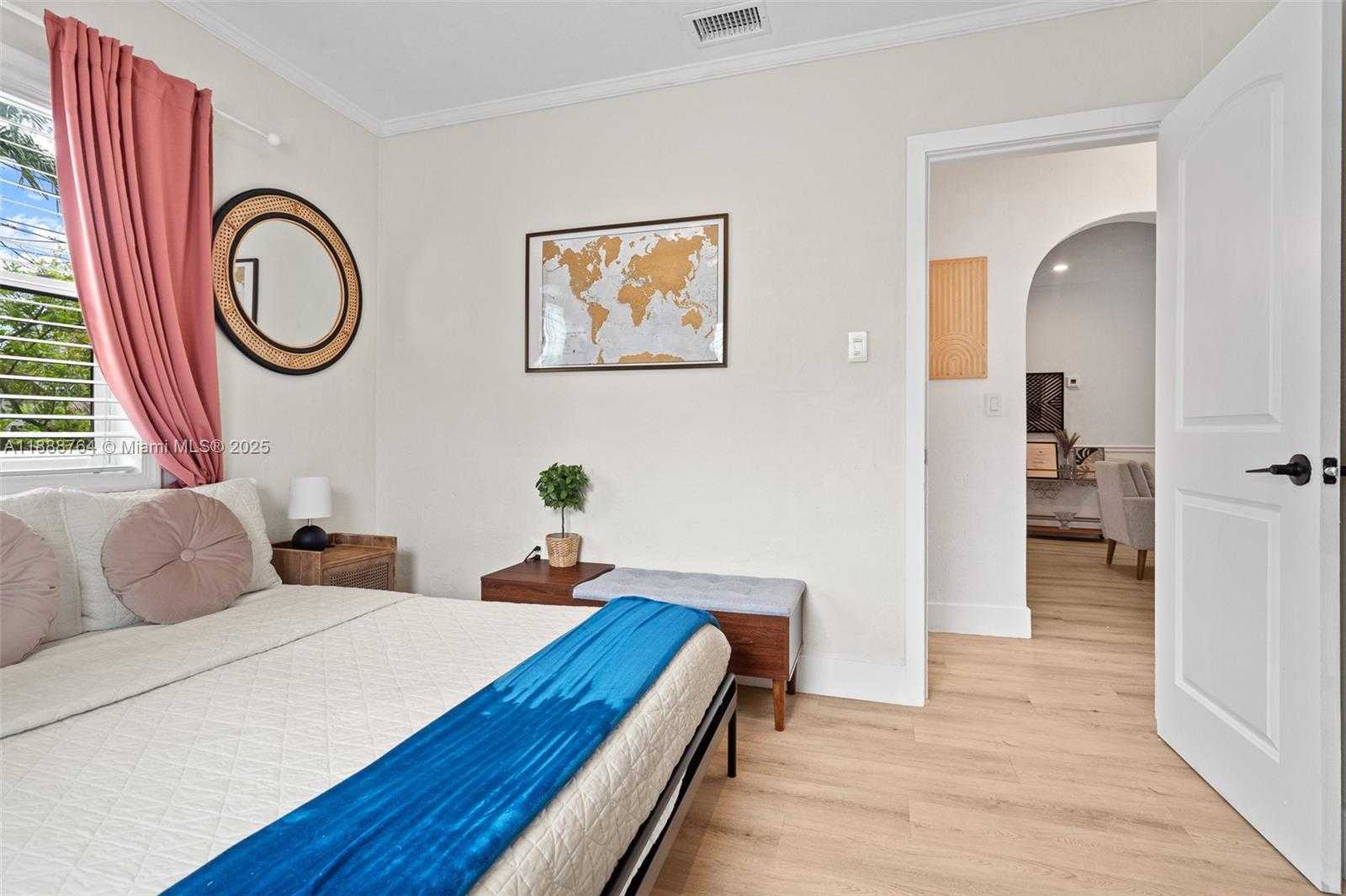 Small Image of 1636 ARTHUR ST, Hollywood Number 8