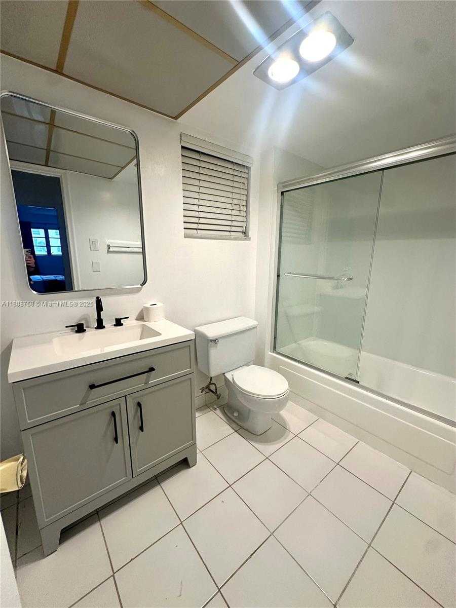 Small Image of Hallandale Beach Number 6
