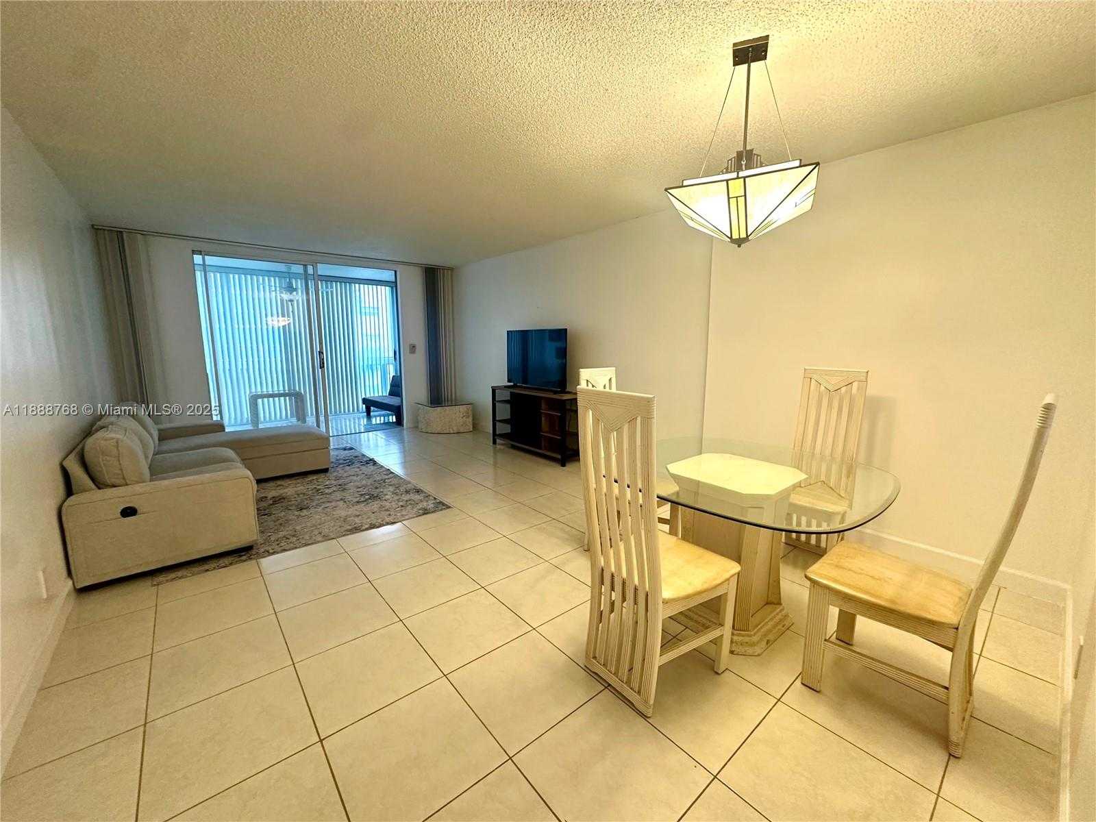 Small Image of Hallandale Beach Number 7