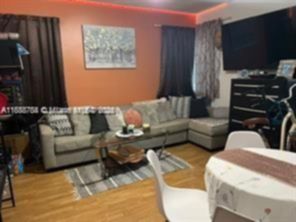 Small Image of 1027 EUCLID AVE #5, Miami Beach Number 6