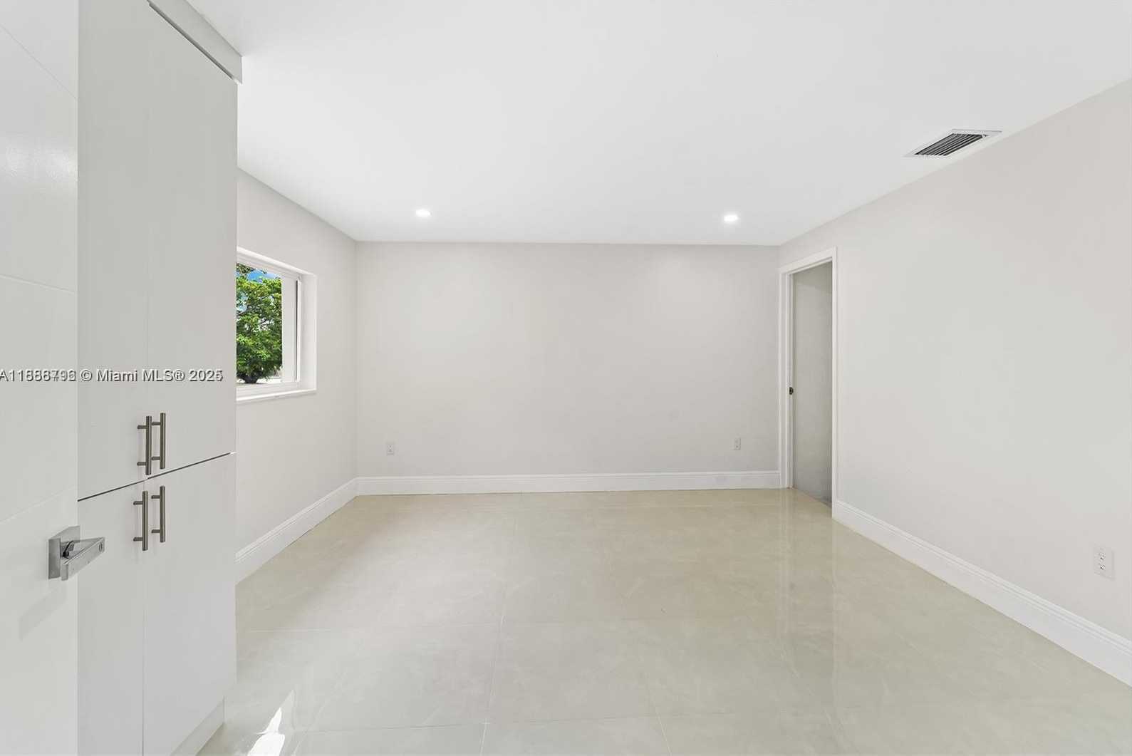 Small Image of 555 SOUTH WEST 51ST AVE, Miami Number 11