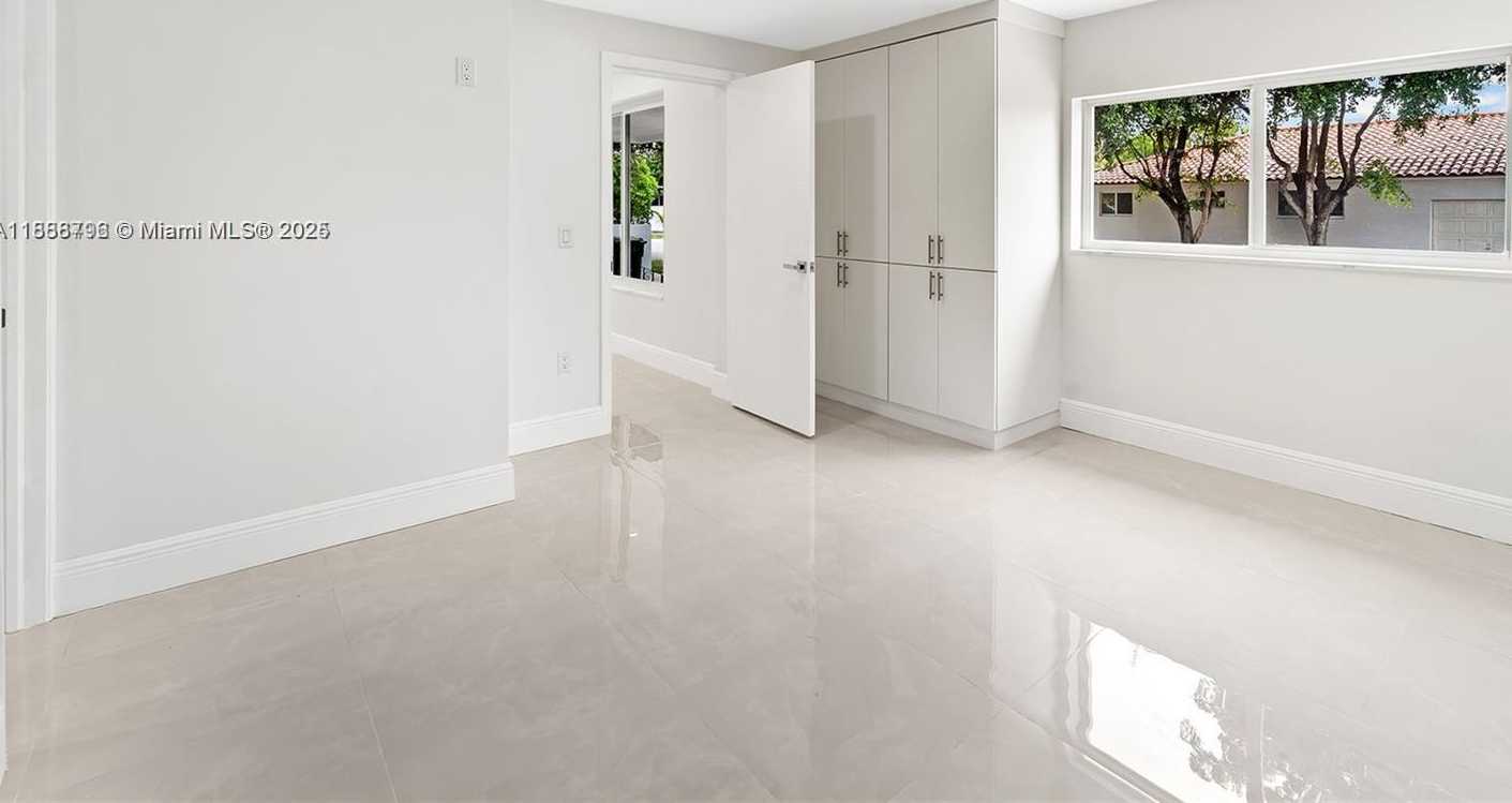 Small Image of 555 SOUTH WEST 51ST AVE, Miami Number 12