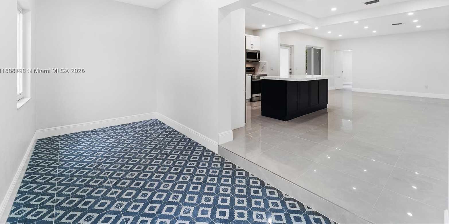 Small Image of 555 SOUTH WEST 51ST AVE, Miami Number 9