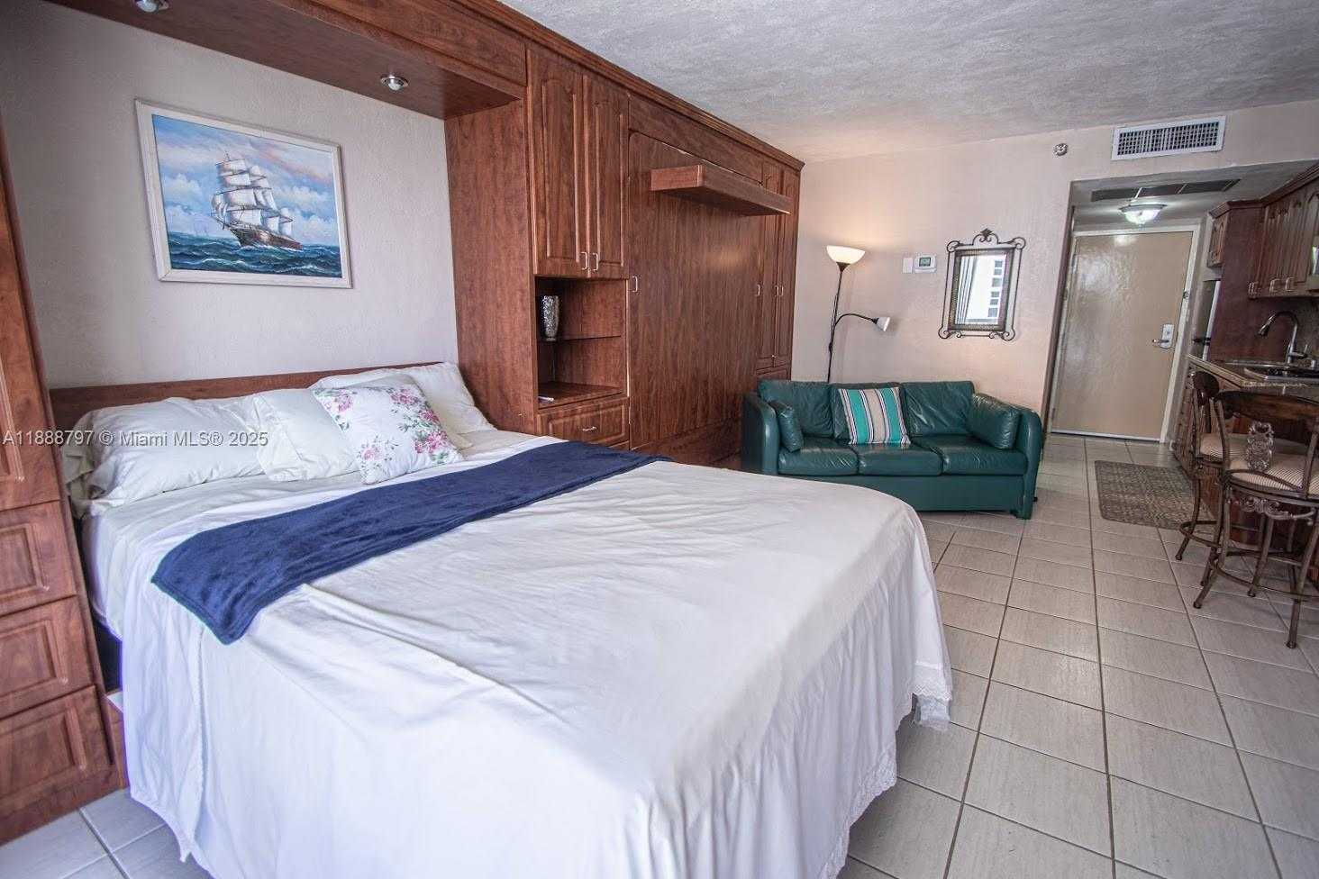 Small Image of 19201 COLLINS AVE #620, Sunny Isles Beach Number 6