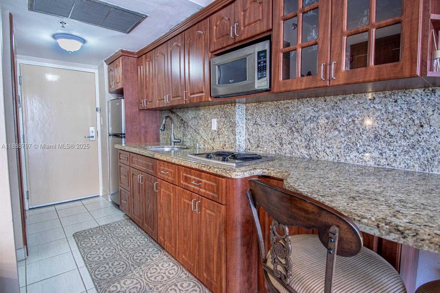 Small Image of 19201 COLLINS AVE #620, Sunny Isles Beach Number 7