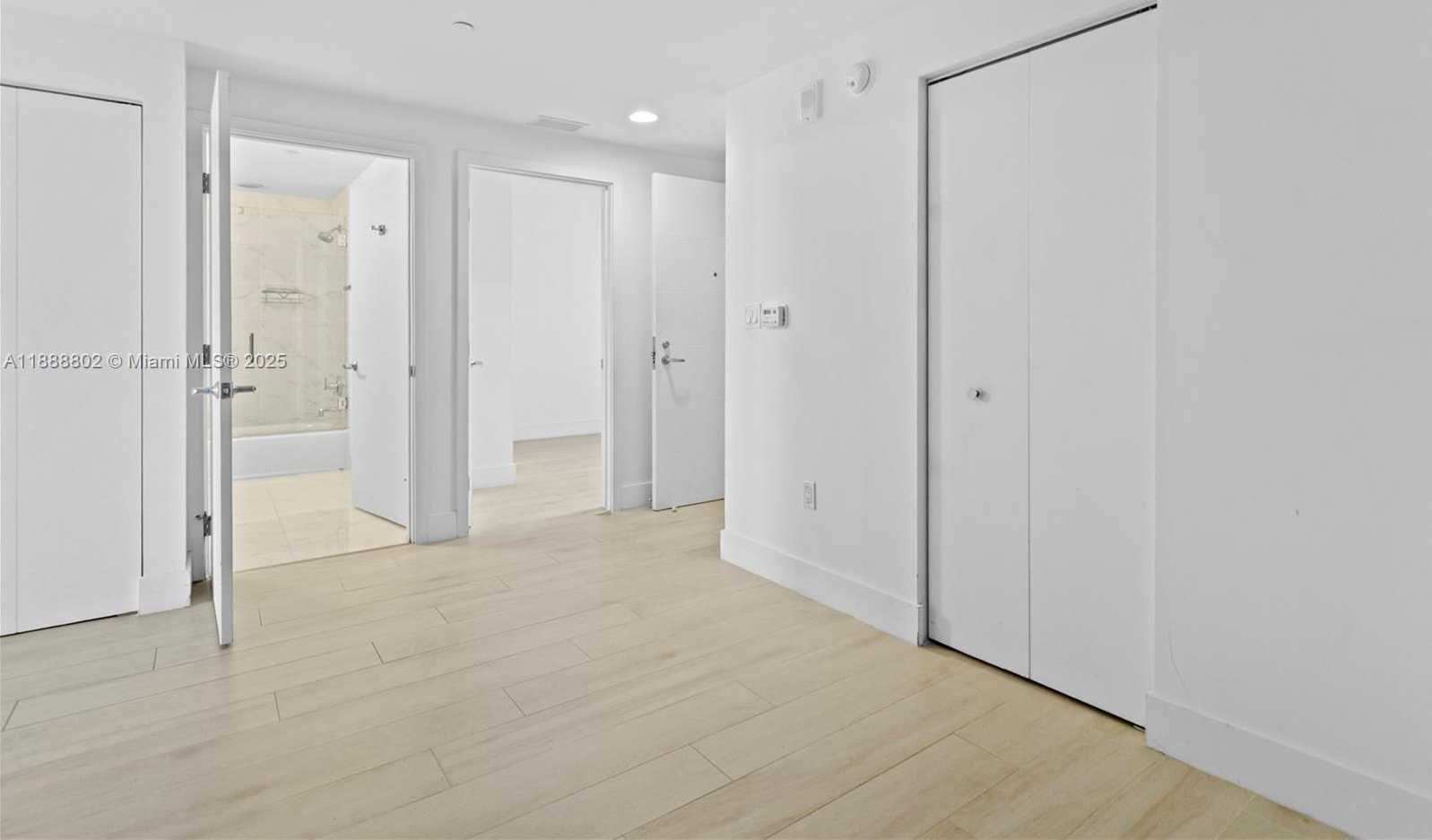 Small Image of 16385 BISCAYNE BLVD #1918, North Miami Beach Number 12