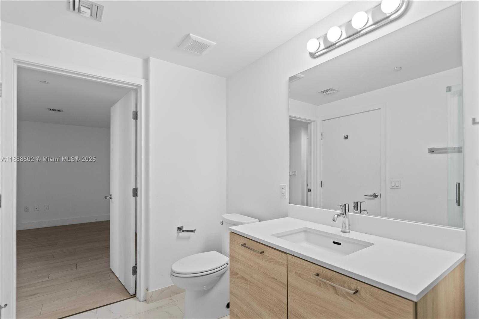 Small Image of 16385 BISCAYNE BLVD #1918, North Miami Beach Number 14