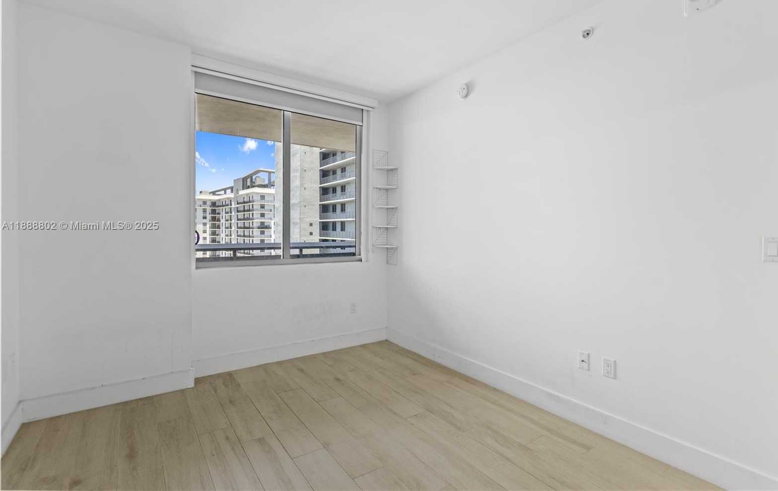 Small Image of 16385 BISCAYNE BLVD #1918, North Miami Beach Number 17