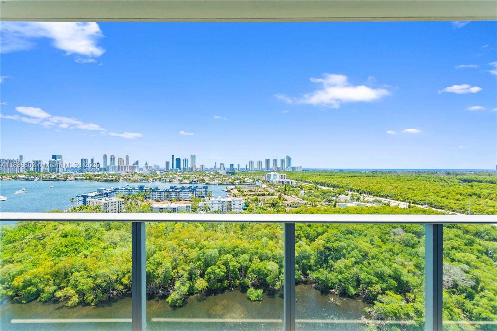 Small Image of 16385 BISCAYNE BLVD #1918, North Miami Beach Number 2